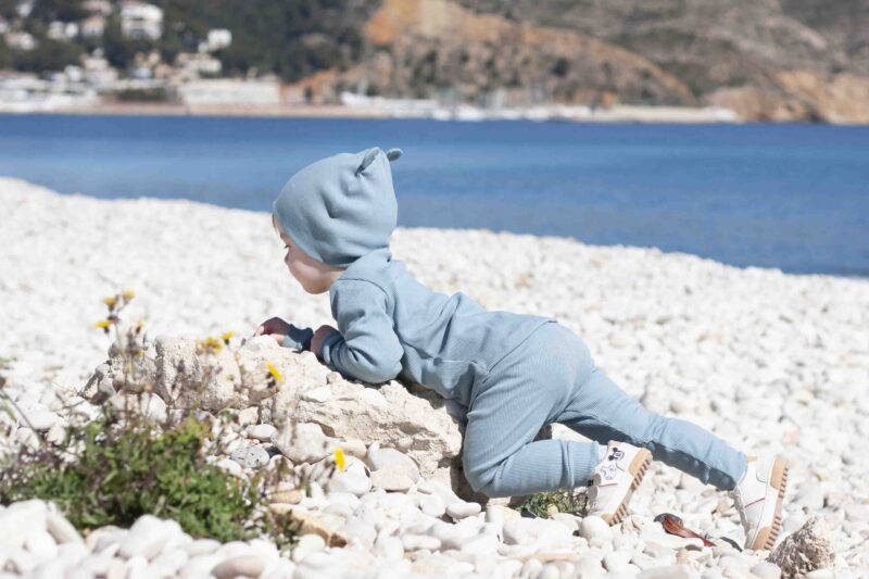 Fun2bemum dres dzieciecy dla dzieci prazkowany babywearing cotton overall for kids lifestyle 16